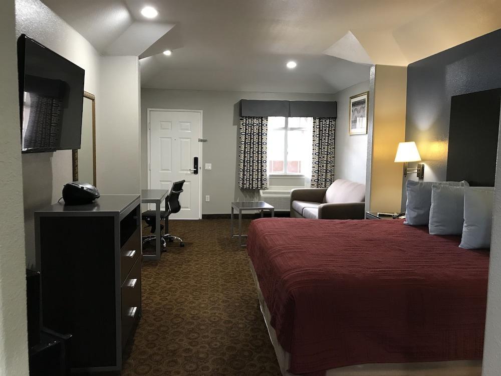 Camelot Inn And Suites Aldine Kültér fotó