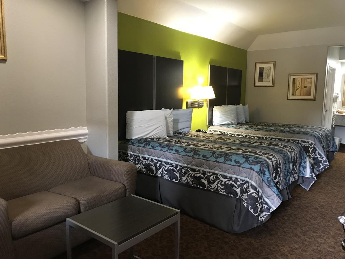 Camelot Inn And Suites Aldine Kültér fotó