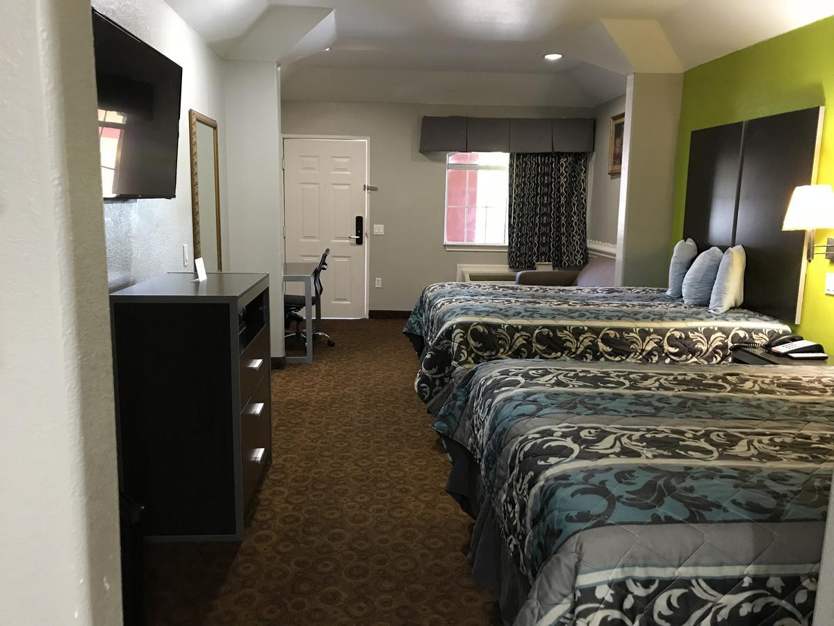Camelot Inn And Suites Aldine Kültér fotó