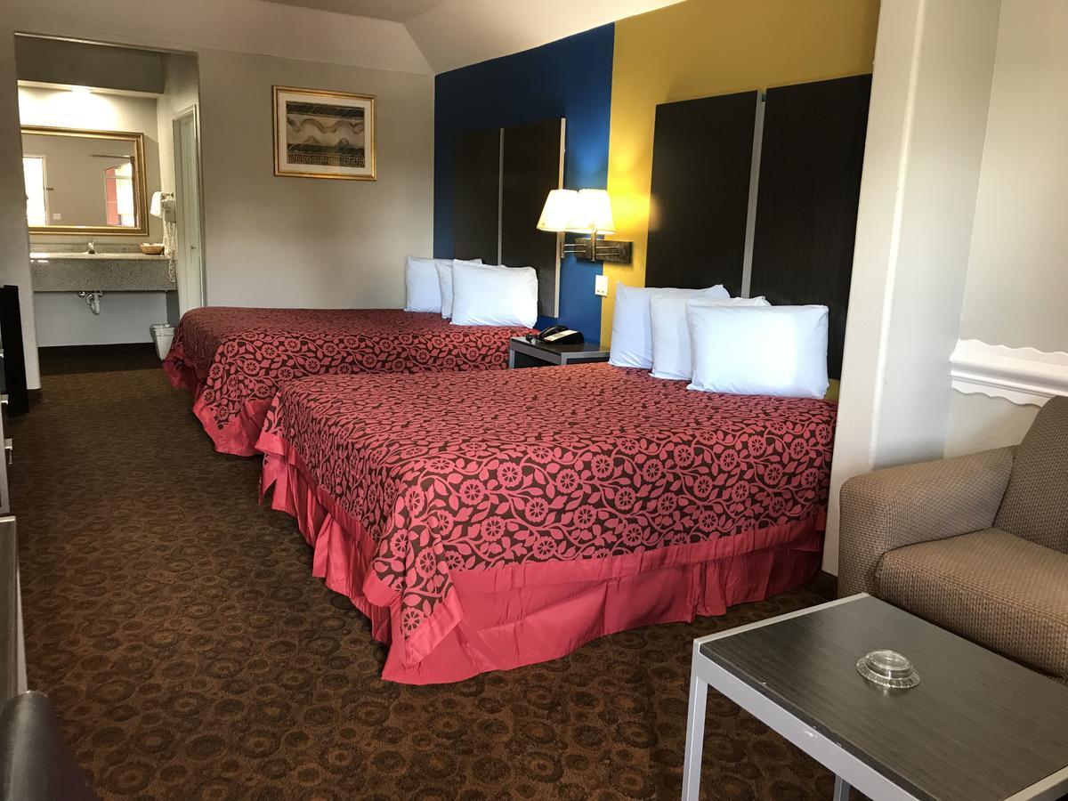 Camelot Inn And Suites Aldine Kültér fotó