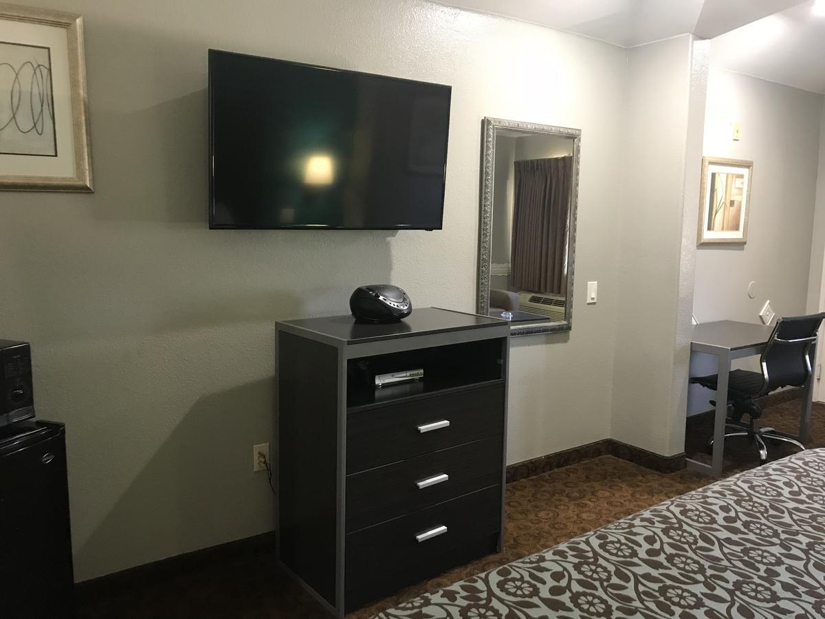 Camelot Inn And Suites Aldine Kültér fotó