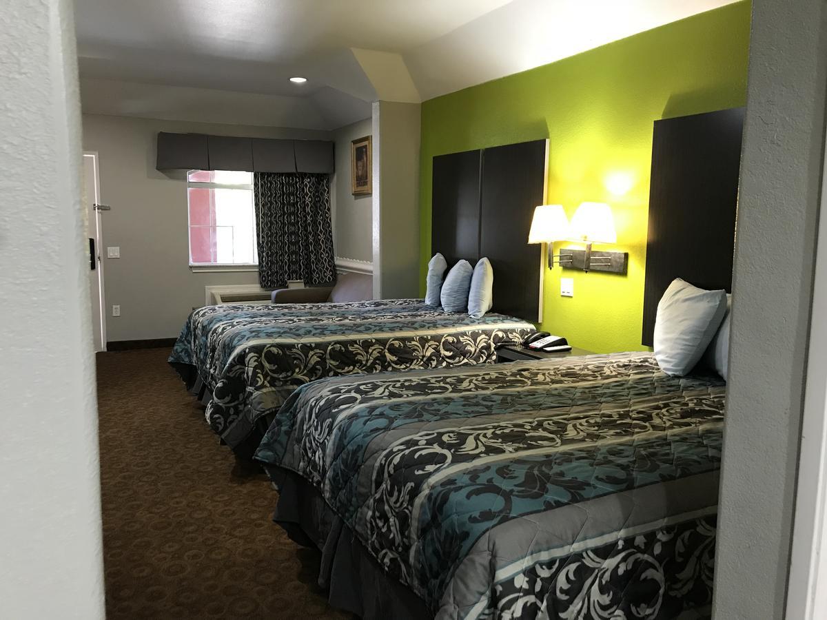 Camelot Inn And Suites Aldine Kültér fotó
