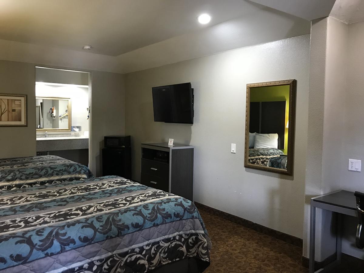 Camelot Inn And Suites Aldine Kültér fotó