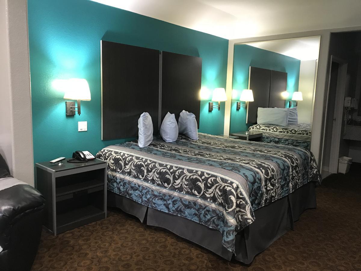 Camelot Inn And Suites Aldine Kültér fotó