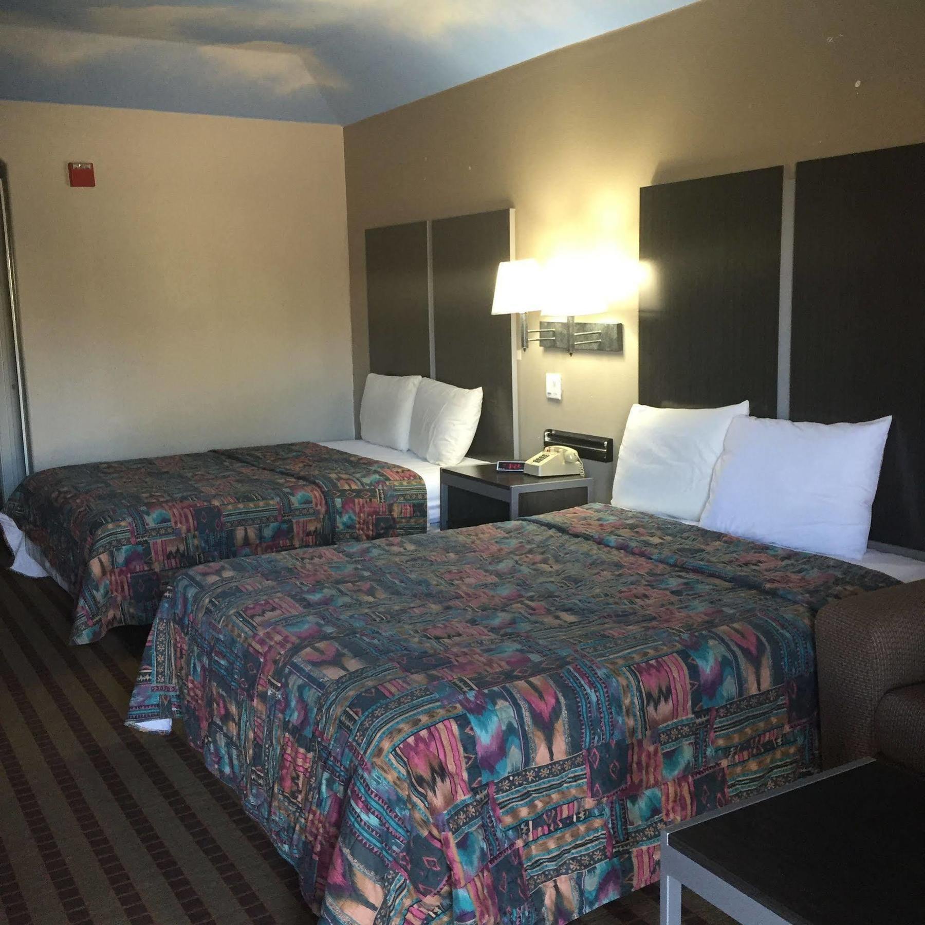 Camelot Inn And Suites Aldine Kültér fotó