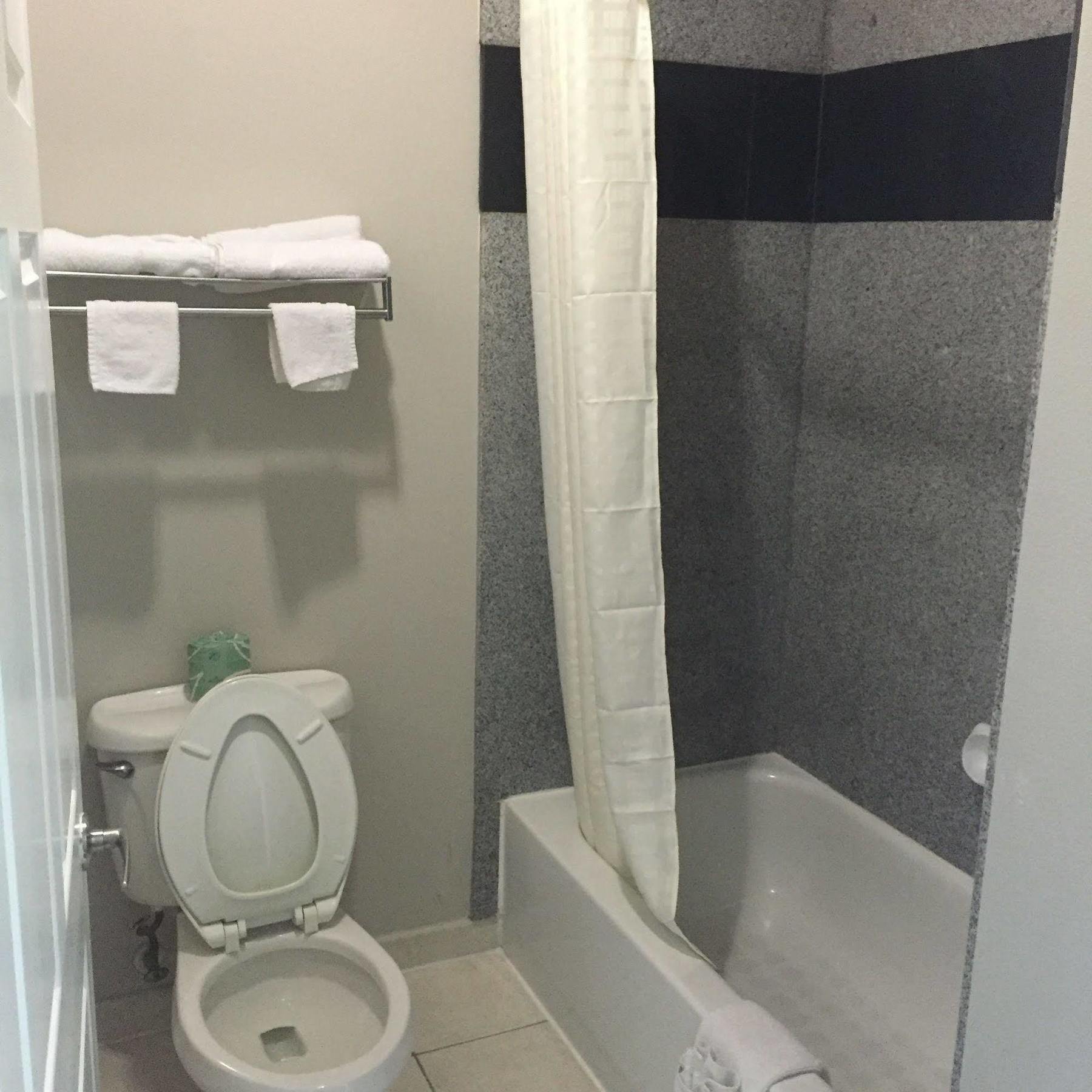 Camelot Inn And Suites Aldine Kültér fotó