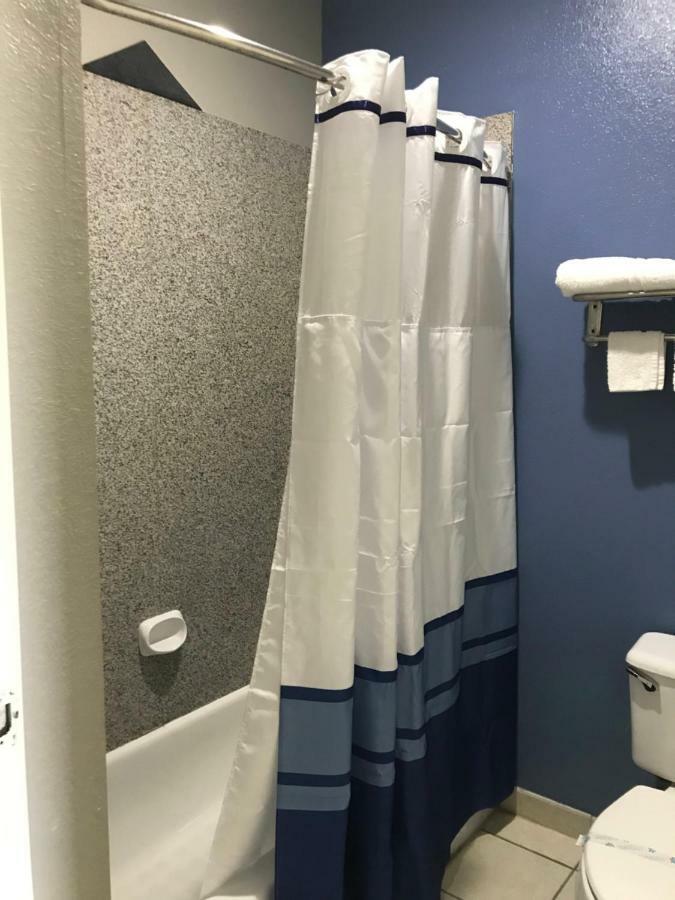 Camelot Inn And Suites Aldine Kültér fotó